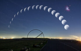 Observatorium mit Mond